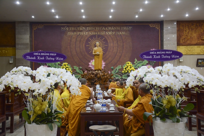 Dâng hương tưởng niệm 65 năm Tổ sư Minh Đăng Quang vắng bóng