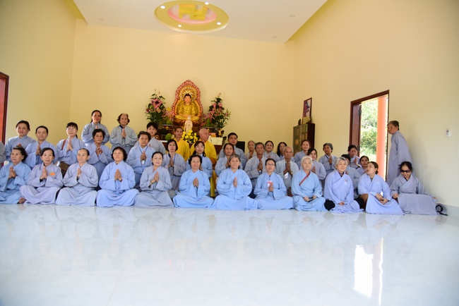 Offering nine branches of Hoang Phap Pagoda