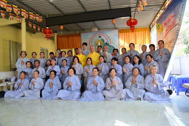 Offering nine branches of Hoang Phap Pagoda