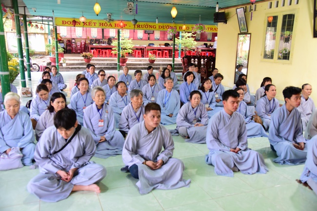 Offering nine branches of Hoang Phap Pagoda
