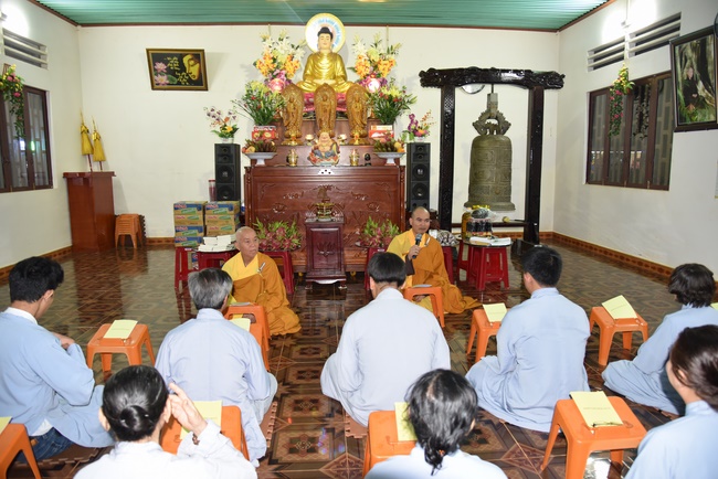 Offering nine branches of Hoang Phap Pagoda