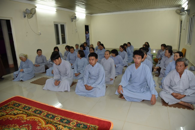 Offering nine branches of Hoang Phap Pagoda