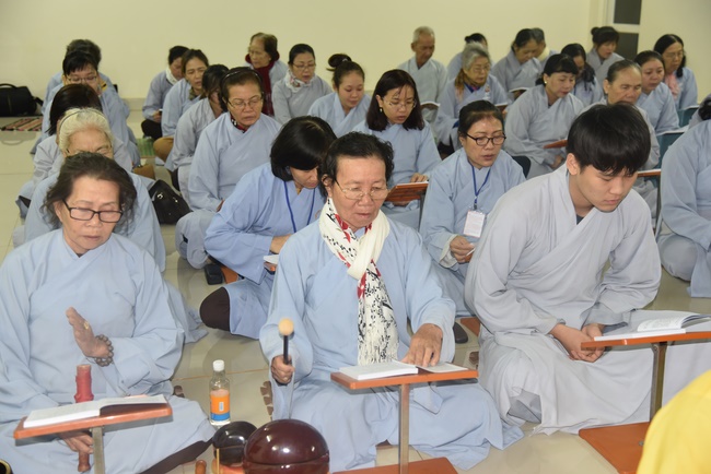 Offering nine branches of Hoang Phap Pagoda