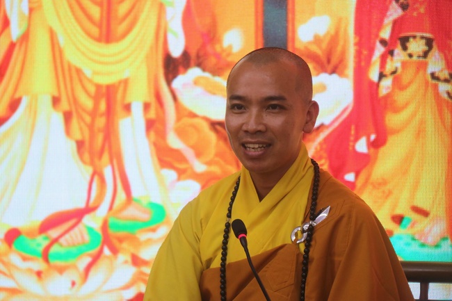 The retreat A comfortable day at Hoa Phuc Pagoda