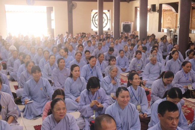The retreat A comfortable day at Hoa Phuc Pagoda