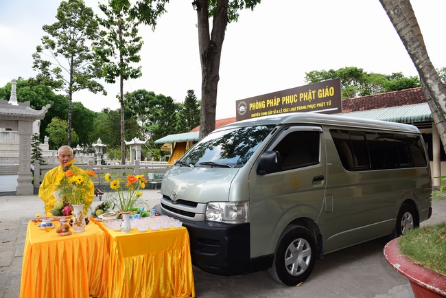 Praying for rebirth in Long An, Binh Duong and freeing creatures in Binh Thanh.