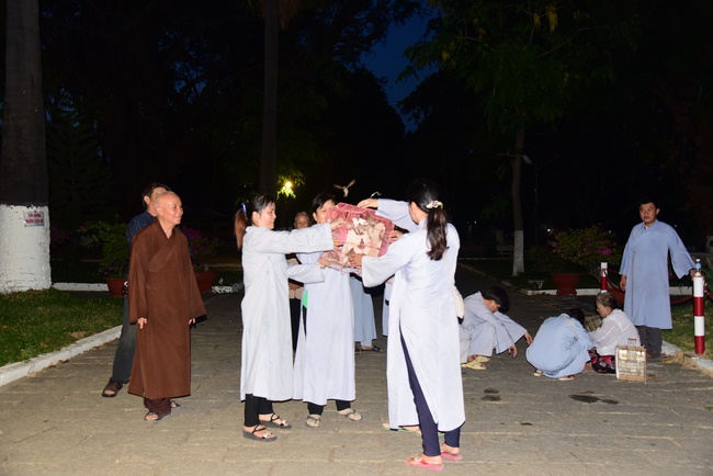 Praying for rebirth in Long An, Binh Duong and freeing creatures in Binh Thanh.