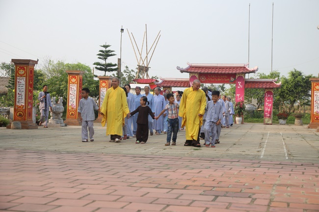 Tu một ngày chùa Đống Cao, Thanh Hóa