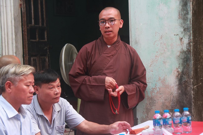 The ceremony groundbreaking to build charity houses in Ngoc Liep commune.