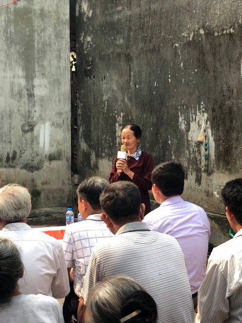 The ceremony groundbreaking to build charity houses in Ngoc Liep commune.