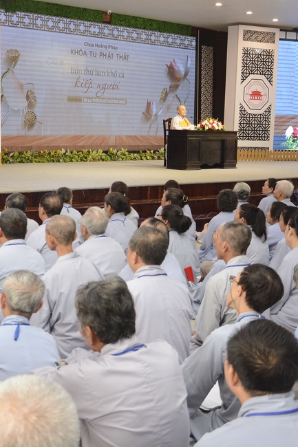 Dharma Talk “The Four Matters Cause Our Suffering” – 91st Seven-Day Retreat