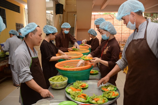 Dharma Talk “The Four Matters Cause Our Suffering” – 91st Seven-Day Retreat