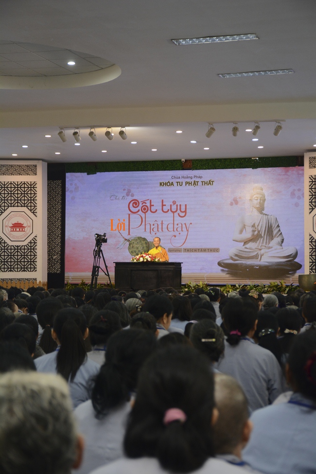Dharma Talk “The Buddha’s Core Teaching” – The 91st  Seven-Day Retreat