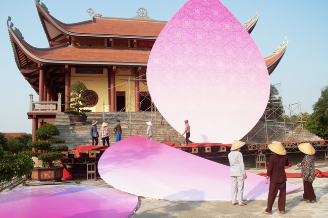 Giai Lam Pagoda organized Vesak