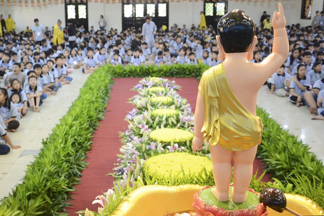 Khóa tu thiếu nhi “Em Về Bên Phật”