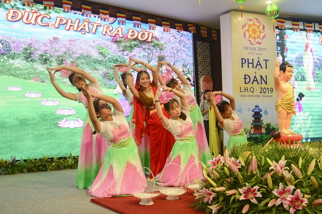 Khóa tu thiếu nhi “Em Về Bên Phật”