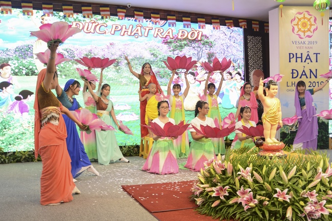 Khóa tu thiếu nhi “Em Về Bên Phật”