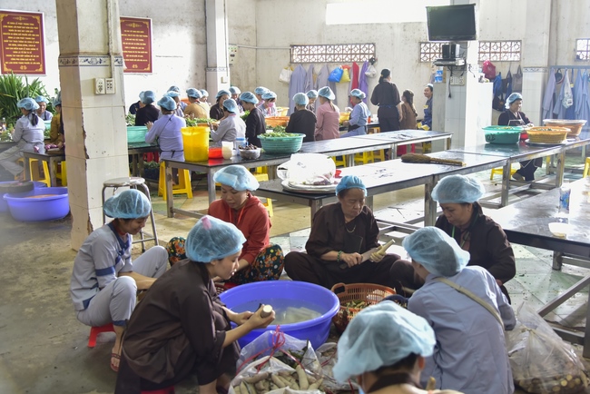 Khóa tu thiếu nhi “Em Về Bên Phật”