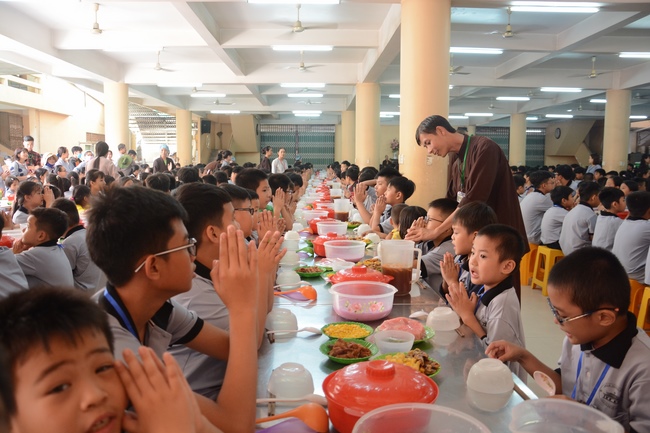 Khóa tu thiếu nhi “Em Về Bên Phật”