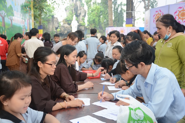 Khóa tu thiếu nhi “Em Về Bên Phật”
