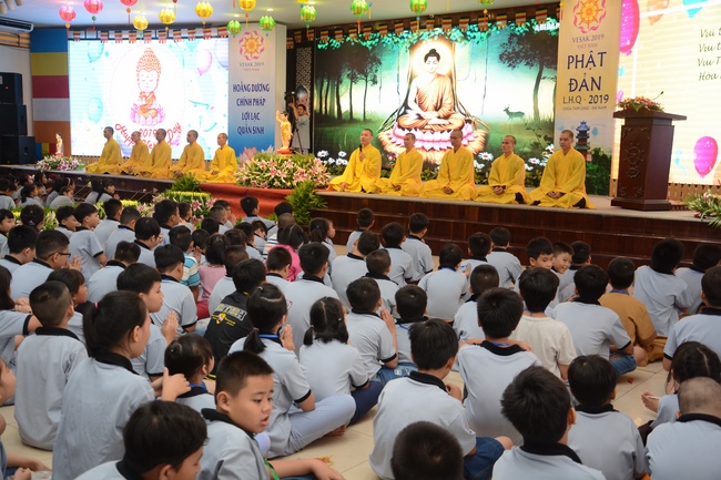 Khóa tu thiếu nhi “Em Về Bên Phật”