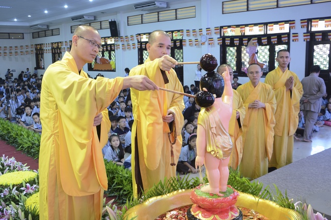 Khóa tu thiếu nhi “Em Về Bên Phật”