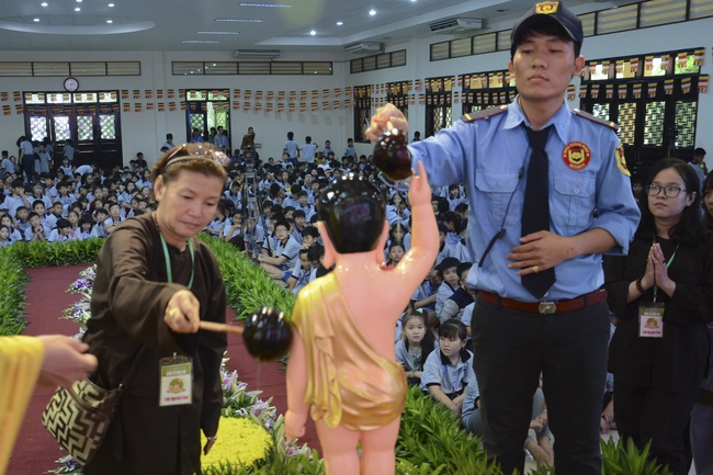 Khóa tu thiếu nhi “Em Về Bên Phật”