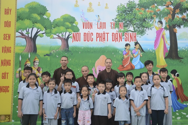 Khóa tu thiếu nhi “Em Về Bên Phật”