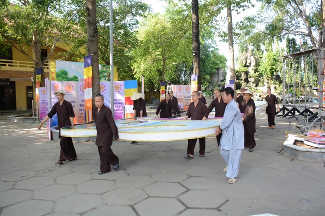 Công tác chuẩn bị trang trí Phật đản Vesak 2019 (phần 1)