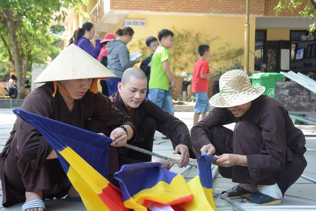 Công tác chuẩn bị trang trí Phật đản Vesak 2019 (phần 1)