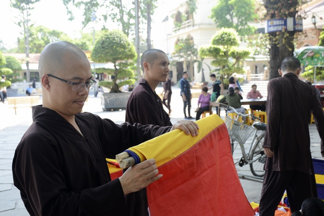 Công tác chuẩn bị trang trí Phật đản Vesak 2019 (phần 1)