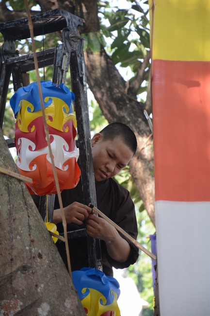 Công tác chuẩn bị trang trí Phật đản Vesak 2019 (phần 1)
