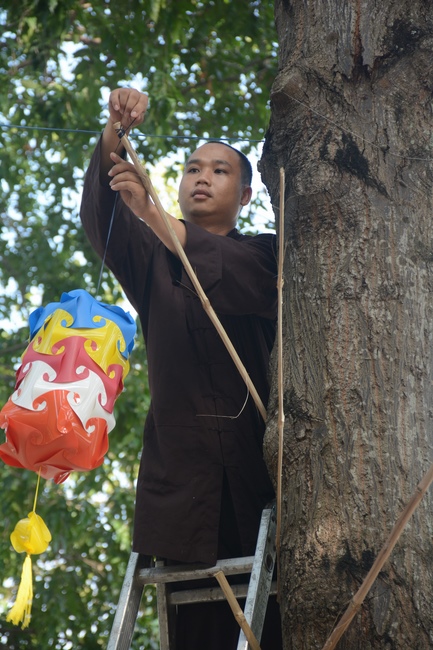 Công tác chuẩn bị trang trí Phật đản Vesak 2019 (phần 1)