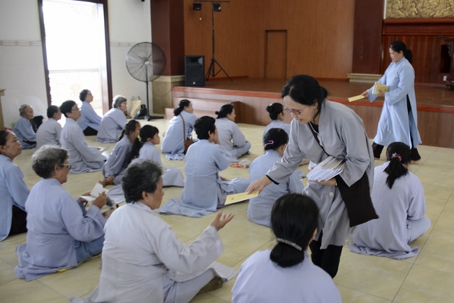 Thuyết giảng tại chùa Hội Đức