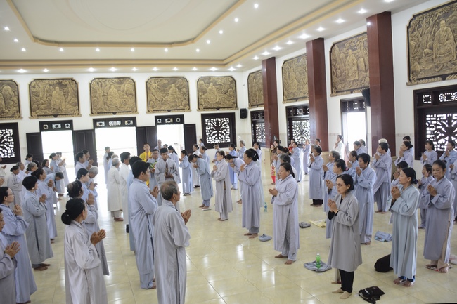 Thuyết giảng tại chùa Hội Đức