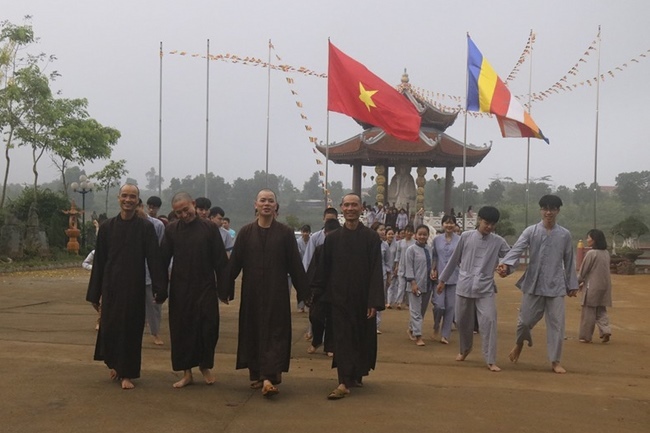 The Retreat The happiness of participants on the Buddha's Birthday