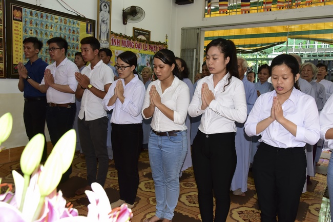 Tu niệm Phật một ngày Cần Thơ