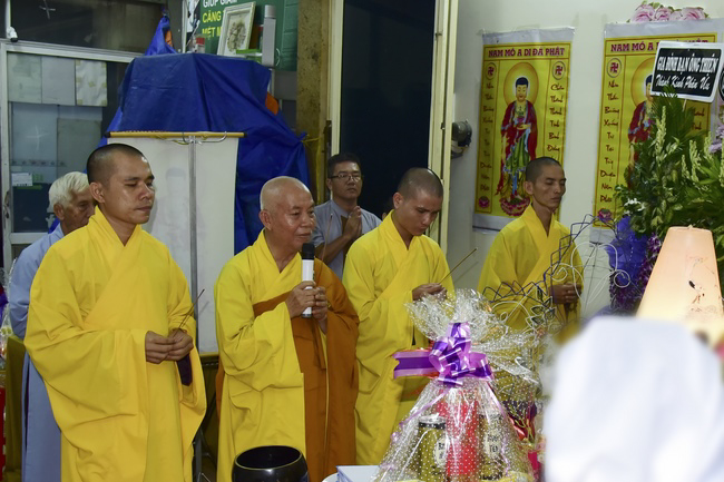 Tu niệm Phật một ngày Cần Thơ