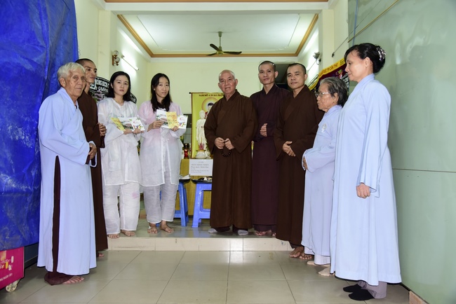 Tu niệm Phật một ngày Cần Thơ