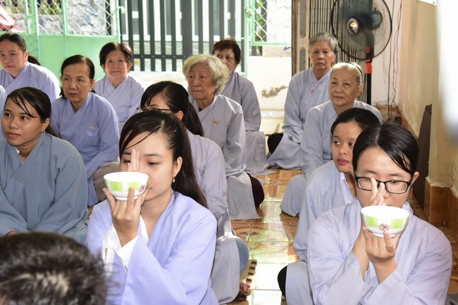 Tu niệm Phật một ngày Cần Thơ