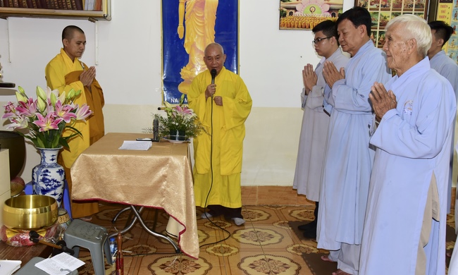 Tu niệm Phật một ngày Cần Thơ