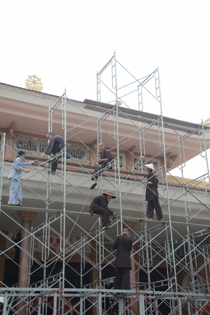 Công tác chuẩn bị trang trí Phật đản Vesak 2019 (phần 2)
