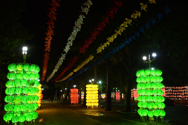 Công tác chuẩn bị trang trí Phật đản Vesak 2019 (phần 2)