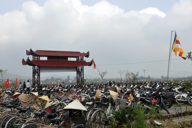 Đại lễ Phật đản chùa Càn Môn