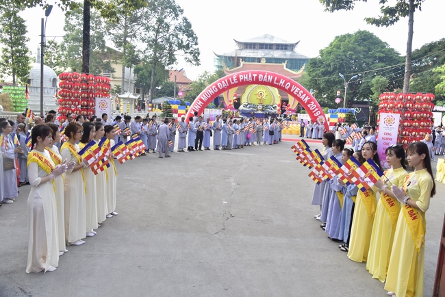 Phật giáo huyện Hóc Môn tổ chức đại lễ Phật đản