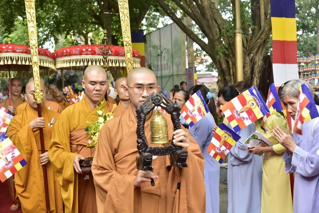 Phật giáo huyện Hóc Môn tổ chức đại lễ Phật đản