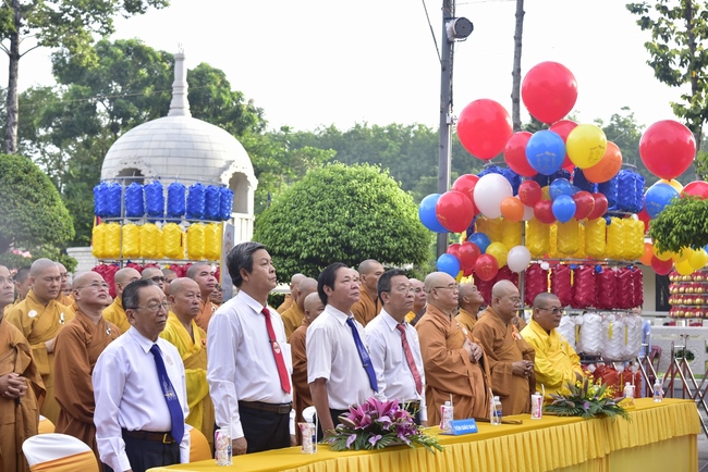Phật giáo huyện Hóc Môn tổ chức đại lễ Phật đản