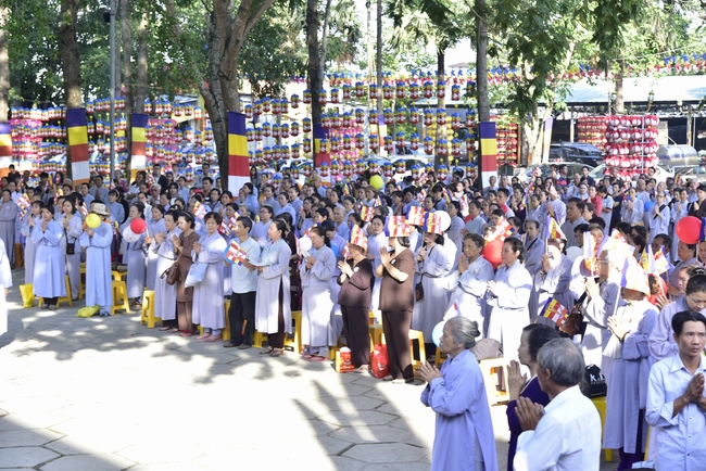 Phật giáo huyện Hóc Môn tổ chức đại lễ Phật đản