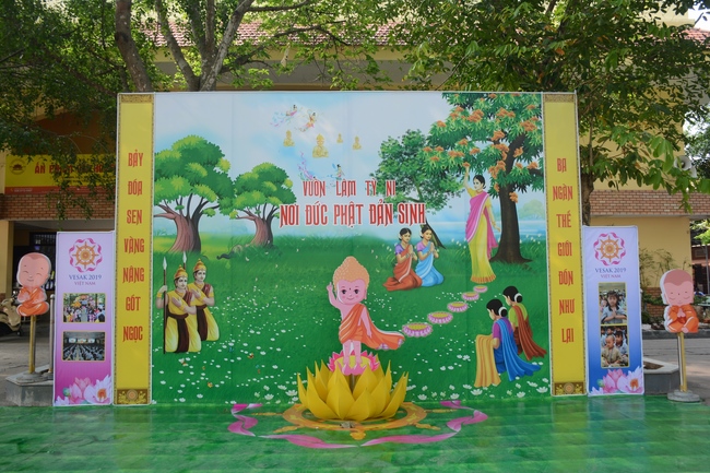 Phật giáo huyện Hóc Môn tổ chức đại lễ Phật đản