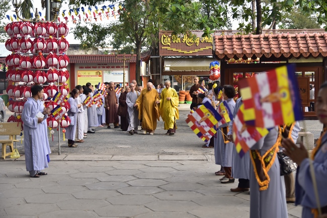 Phật giáo huyện Hóc Môn tổ chức đại lễ Phật đản